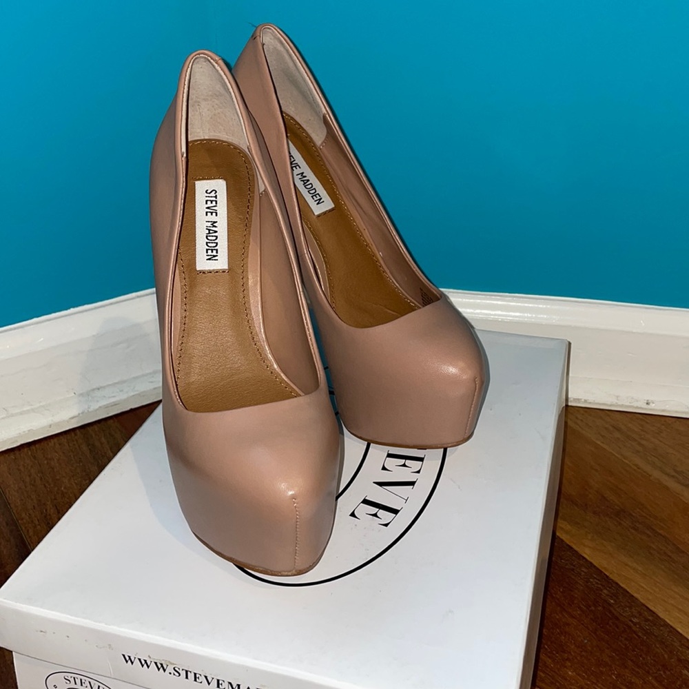Steve Madden Deja Vu Heels Neutral Blush Stiletto (NEW | NEVER WORN)
